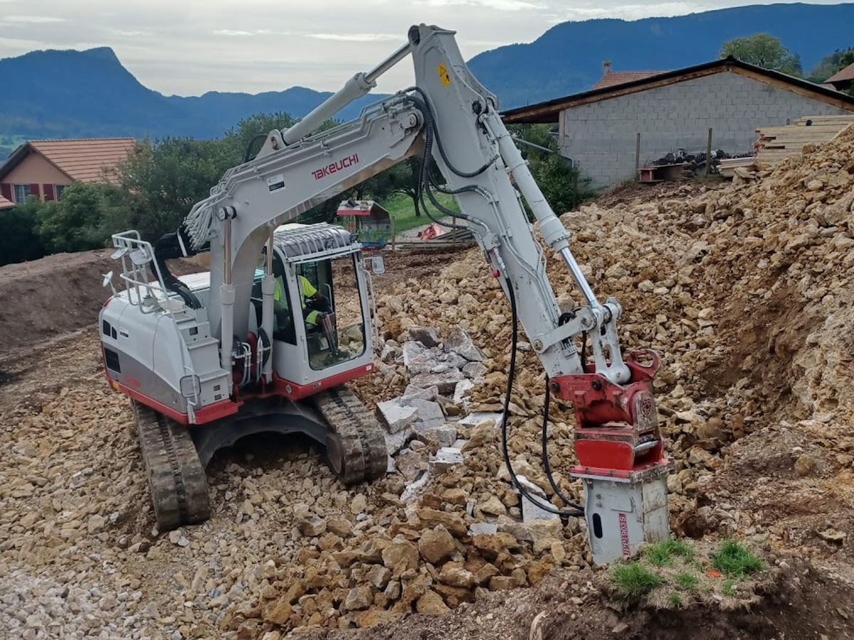 Terrassement d’une villa individuelle et de deux garages à Ballaigues